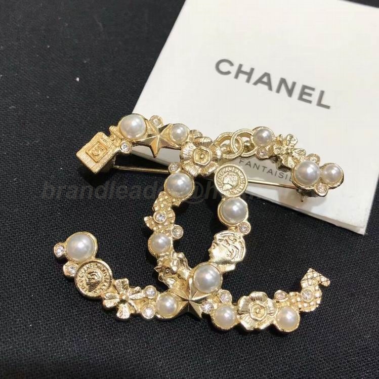 Chanel Brooch 112